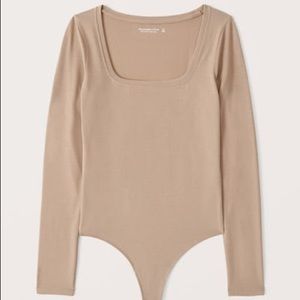Abercrombie Luxe Cozy Long-Sleeve Squareneck Bodysuit